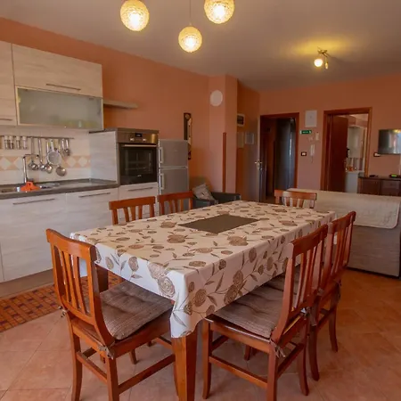 Apartment Angelica 1 *